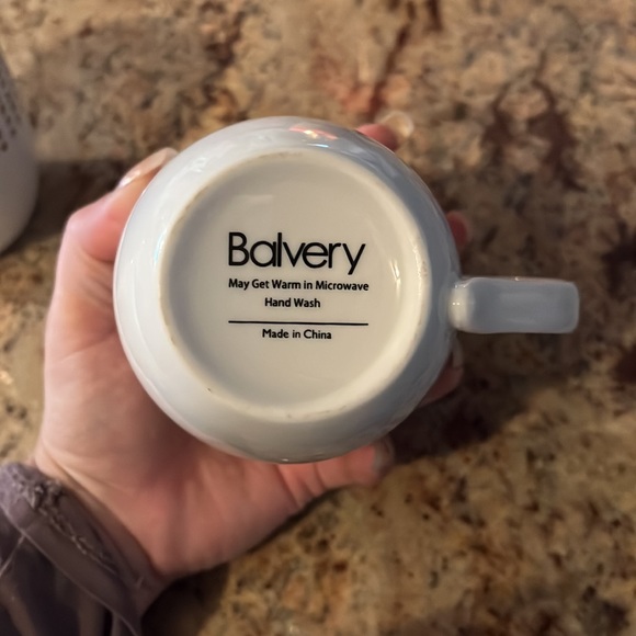 Set of two beautiful balvery coffee mugs - Picture 3 of 3